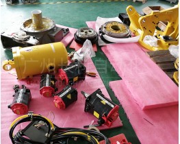 發那科機器人R-2000iC本體拆機件銷售:電機、減速器、平衡缸……